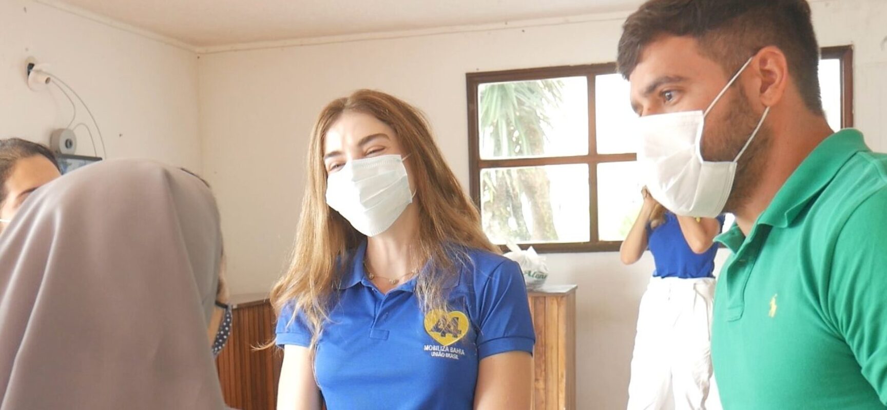VALDERICO JUNIOR E MARIANA MAGALHÃES VISITAM ABRIGO SÃO VICENTE DE PAULO
