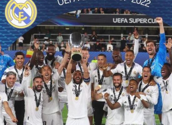 Real Madrid vence Eintracht e conquista Supercopa da Uefa