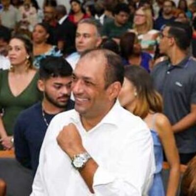 Prefeito participa de culto em ação de graças pelo aniversário da Igreja Batista Lindinópolis