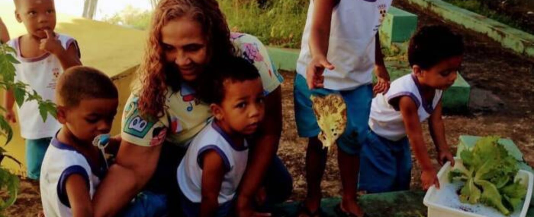 Creche Municipal Elzo Pinho de Magalhães desenvolve projeto que incentiva a leitura e a alimentação saudável