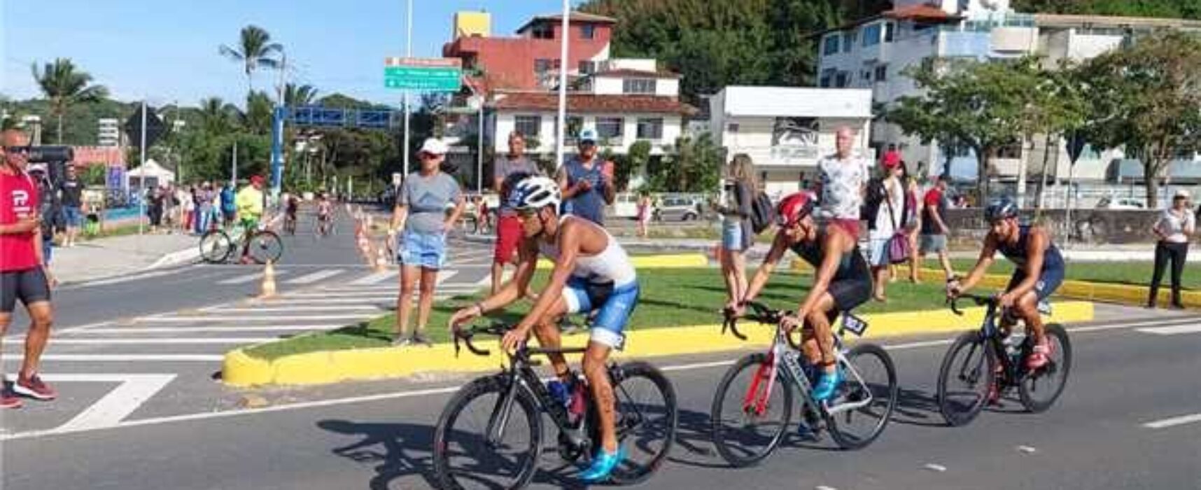 Campeonato Baiano de Triathlon reúne 150 atletas em circuito montado no Centro Histórico de Ilhéus