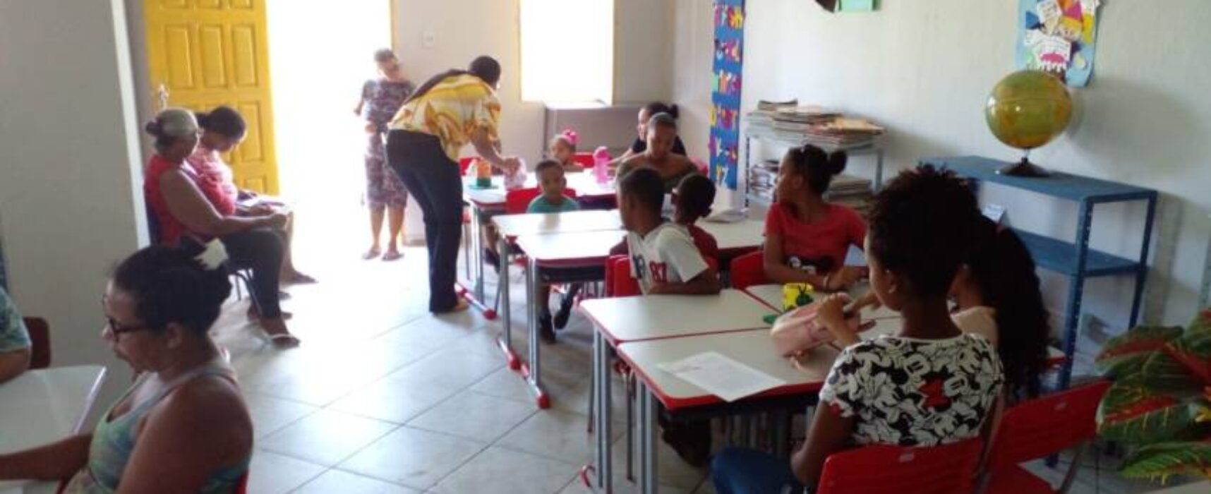 Escolas de campo têm aula inaugural em Itabuna, após dois meses de reforma.