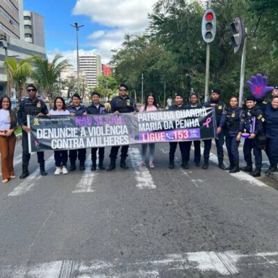 Marcha Lilás em Itabuna reuniu Rede de Proteção a Mulher na praça pública