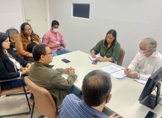 Secretário Municipal da Educação participa de audiência com representantes do Núcleo da Justiça Restaurativa de Itabuna