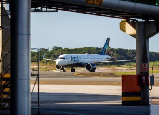 Evento inédito no Brasil reúne executivos de empresas de transporte aéreo em Salvador