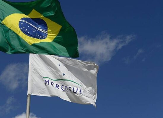 Mercosul dá resposta curta à proposta de livre comércio da União Europeia, diz TV