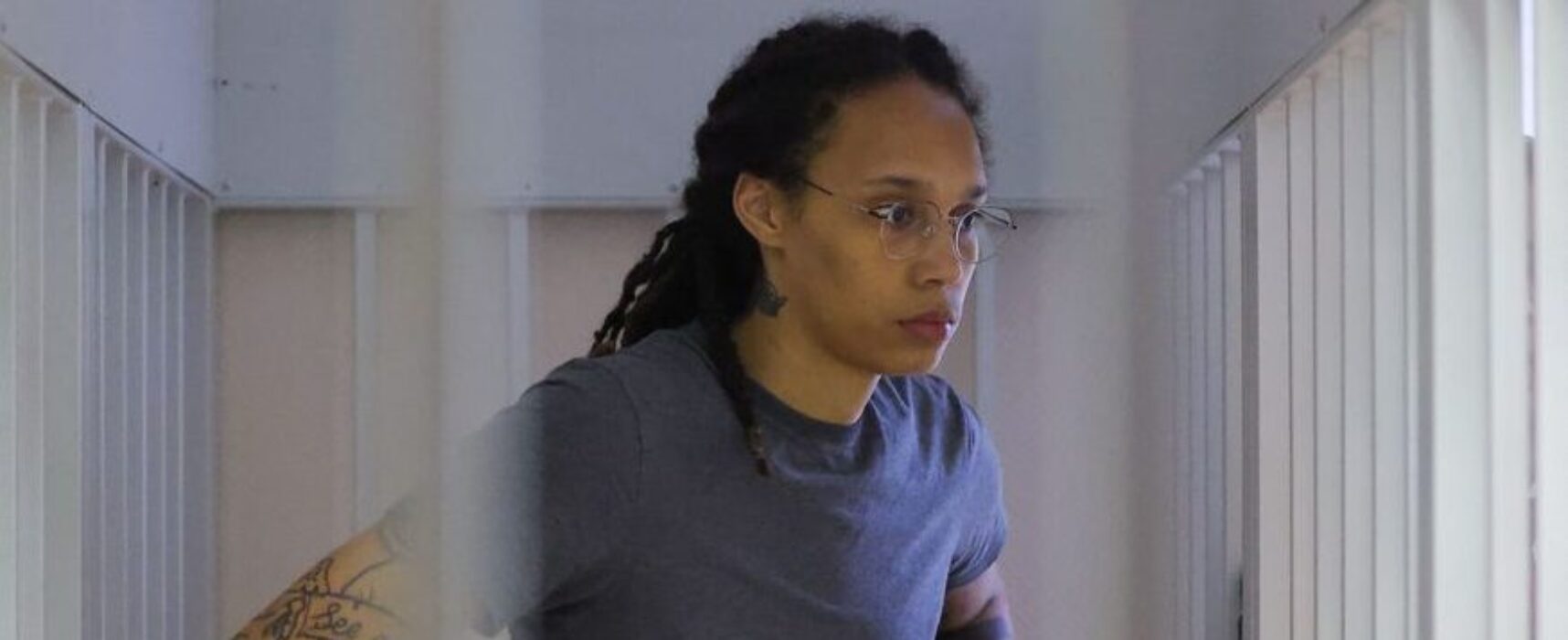 Brittney Griner é condenada a nove anos de prisão na Rússia