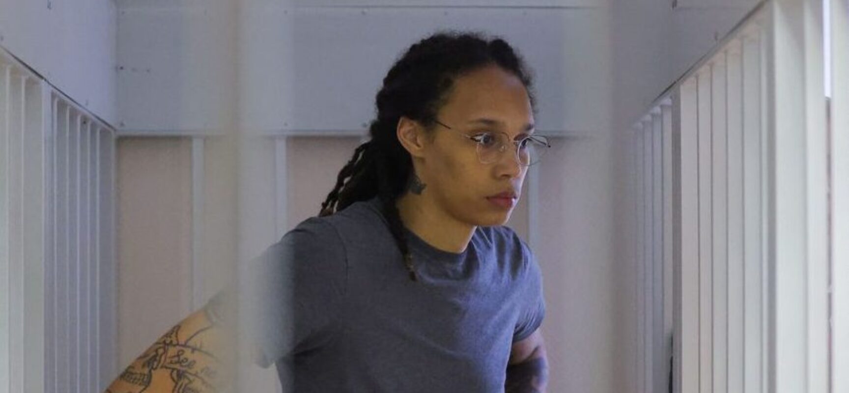 Brittney Griner é condenada a nove anos de prisão na Rússia