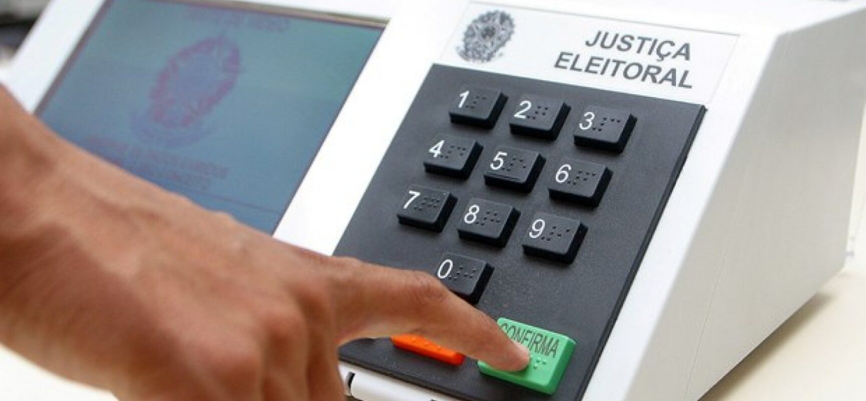 Mais de 23 milhões de eleitores estão aptos a votar voluntariamente