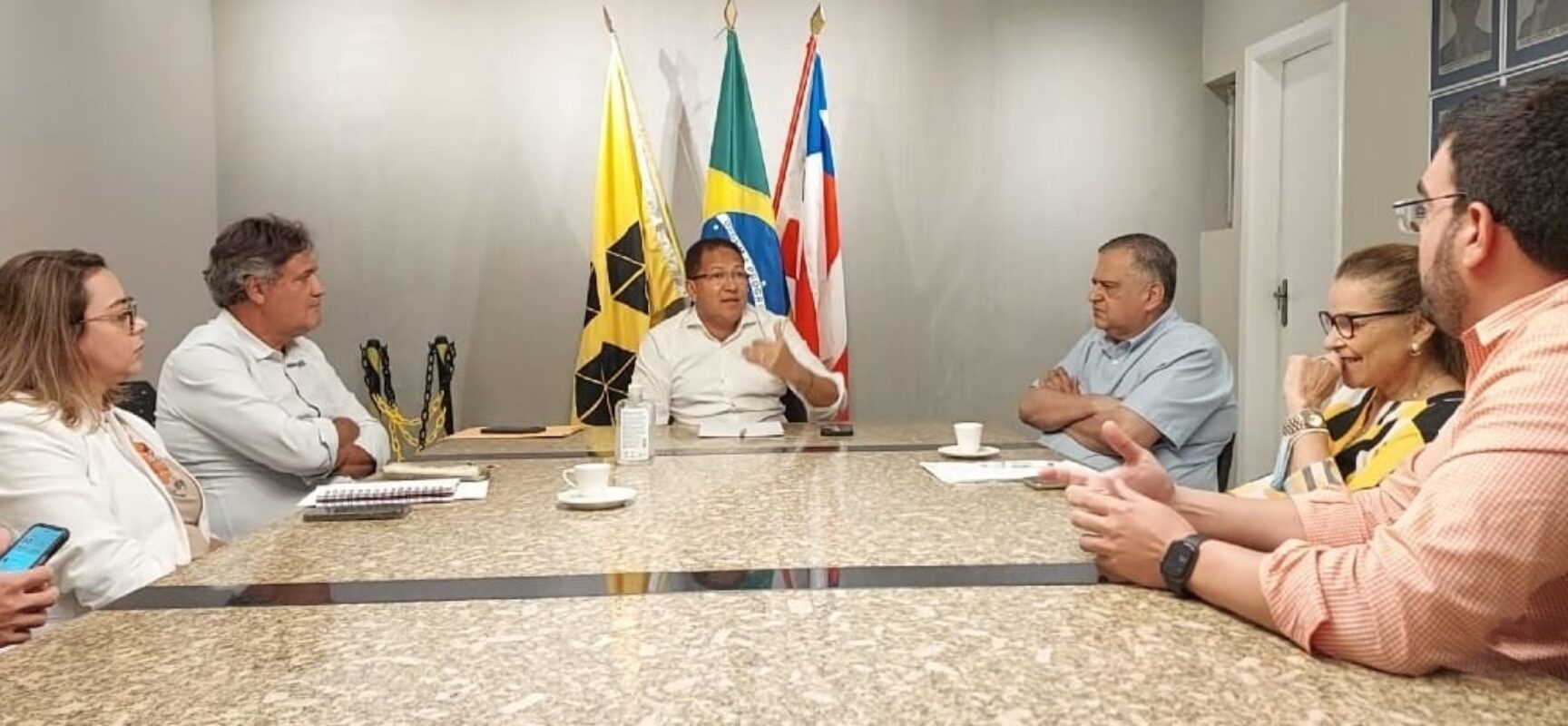 Prefeito de Itabuna recebe comitiva de banco para falar sobre infraestrutura