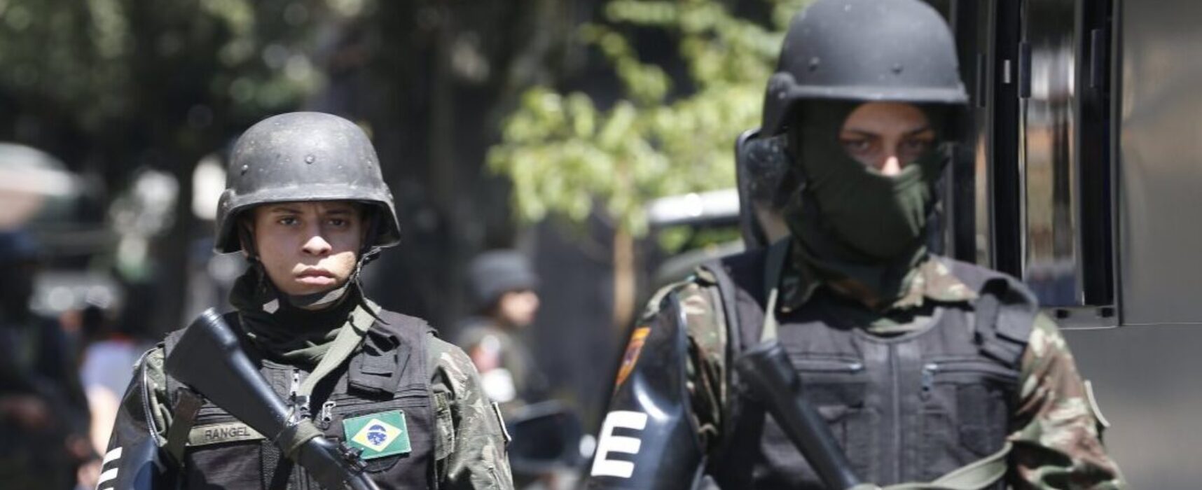Sob ordem de Bolsonaro, Forças Armadas mudam às pressas desfile militar no Rio
