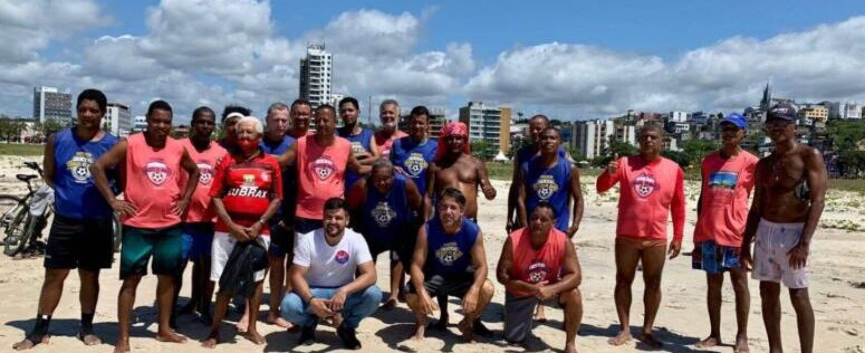 GRUPO AMIGOS DE MANZO APOIA VALDERICO JUNIOR