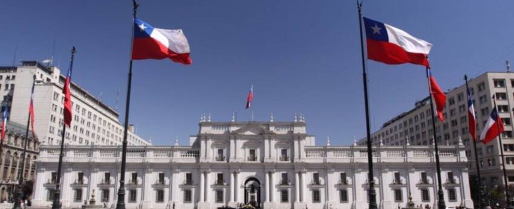 Chilenos vão às urnas neste domingo para decidir se adotam nova Constituição