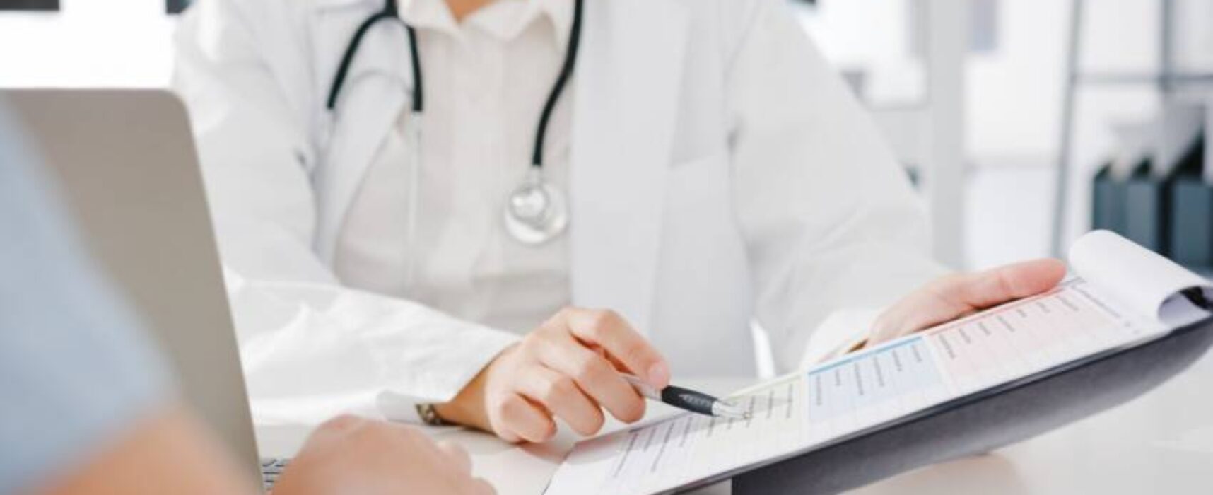 Senado obriga planos de saúde a cobrirem tratamentos fora do rol da ANS