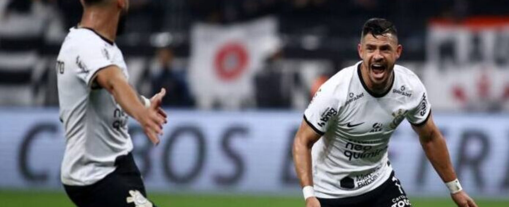 Copa do Brasil: Corinthians vence Fluminense e pega Flamengo na final
