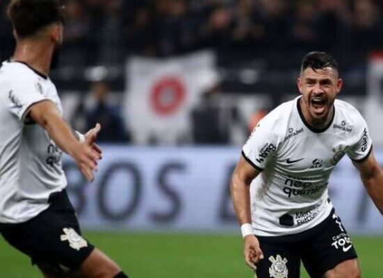 Copa do Brasil: Corinthians vence Fluminense e pega Flamengo na final