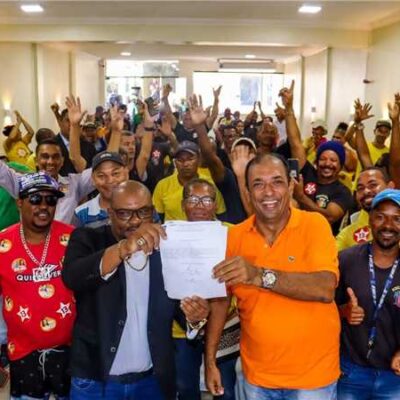 Prefeito Mário Alexandre assina termo de compromisso para avaliação do Plano de Cargos e Salários