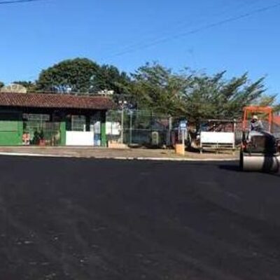 Asfalto Legal chega ao Condomínio Moradas do Bosque e Prefeitura segue recuperando vias em Ilhéus