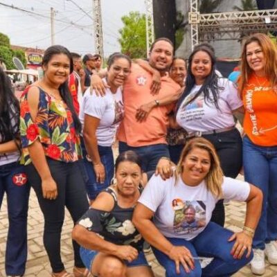 Moradores do distrito de Ibitupã saúdam e confirmam Soane deputada estadual