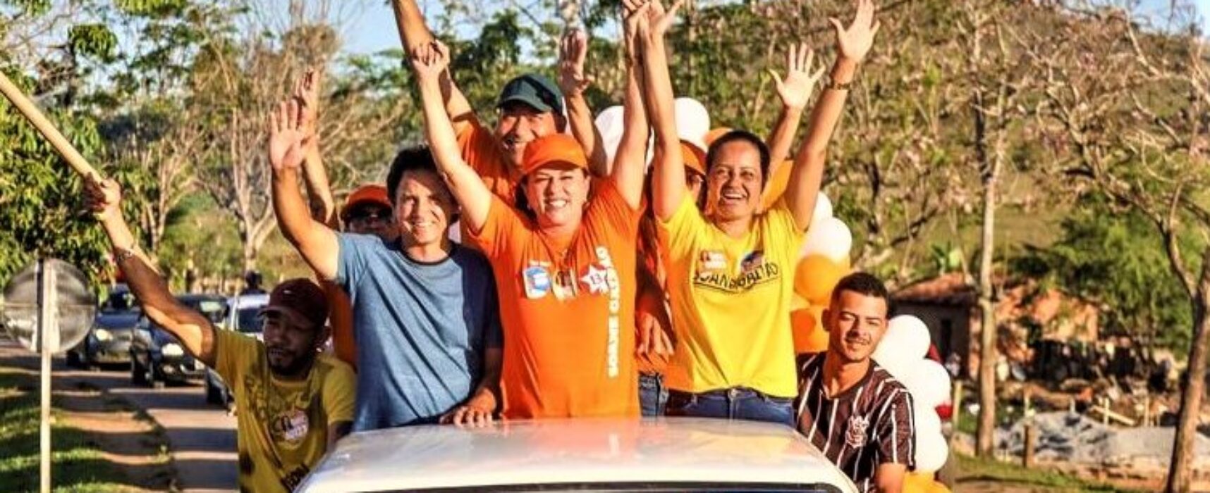 Em Itarantim, apoiadores abraçam Soane e pedem volta do desenvolvimento da região