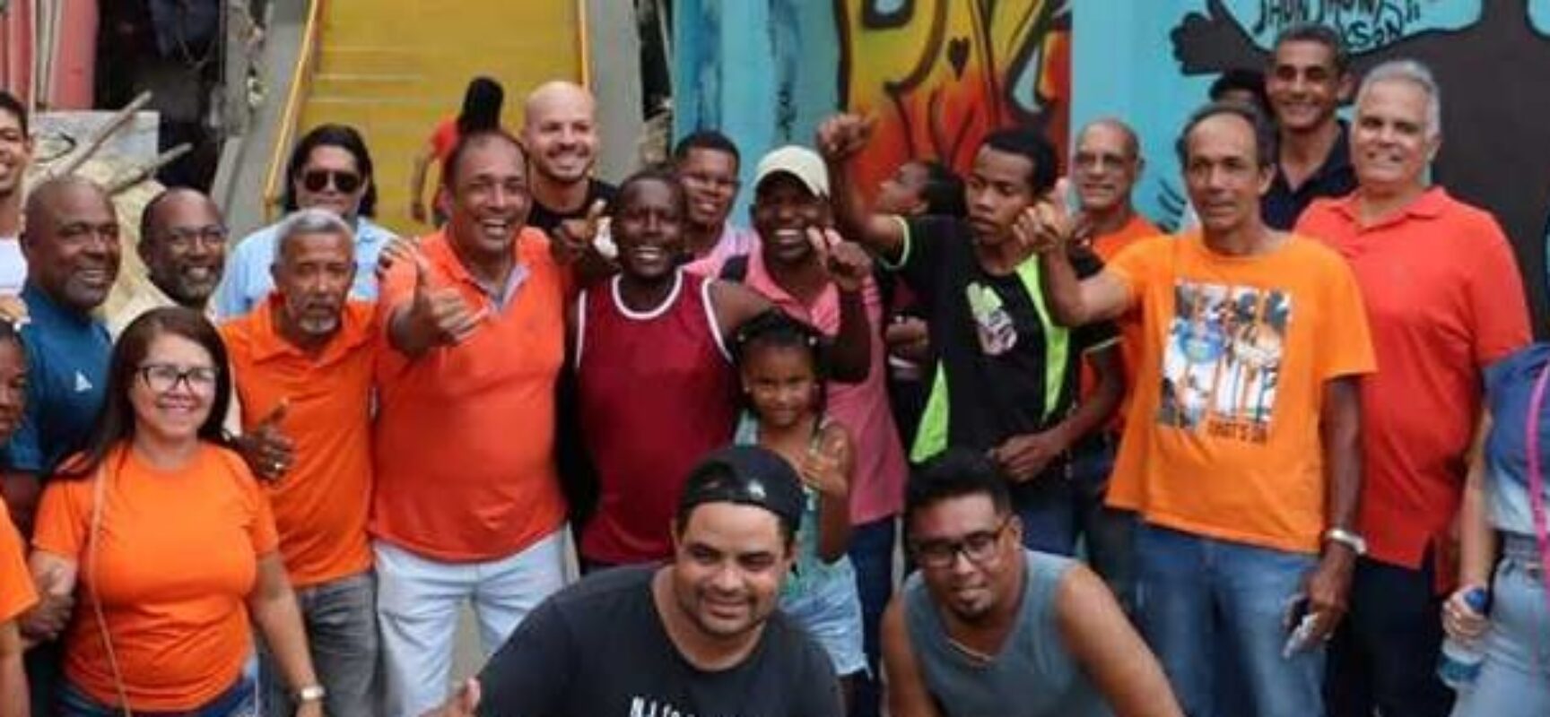 Prefeito Mário Alexandre entrega escadarias no Alto do Coqueiro e vistoria obras em Ilhéus