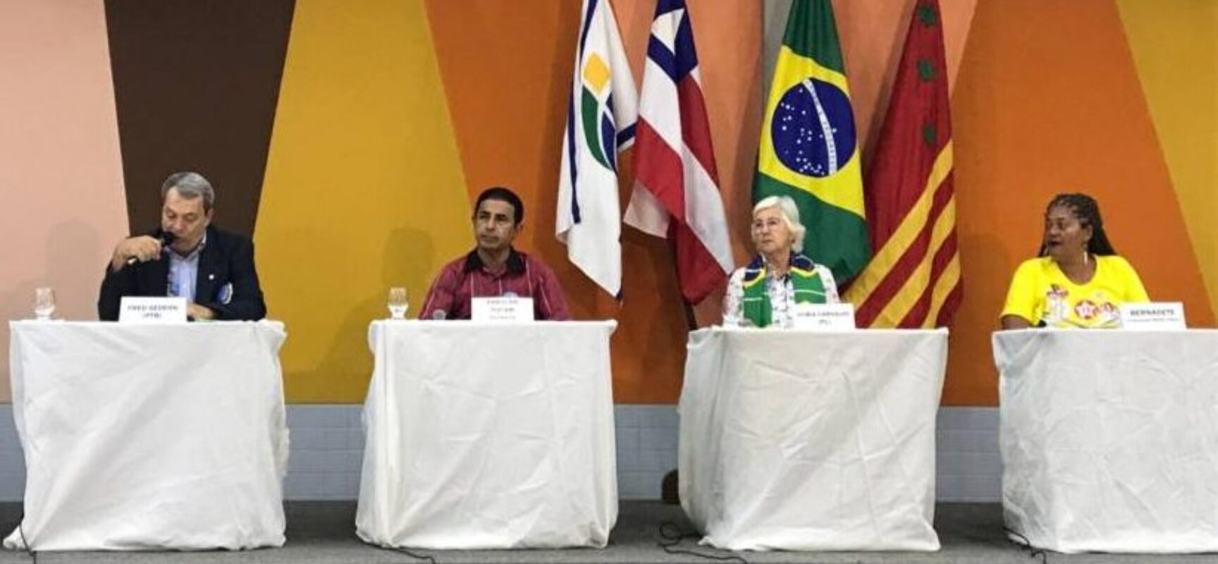 Candidatos a deputado apresentaram propostas na Faculdade de Ilhéus