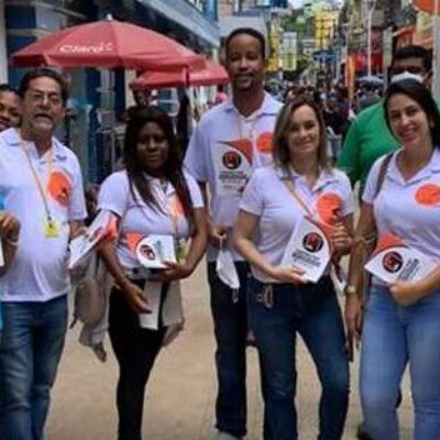 Prefeitura de Ilhéus realiza blitz para conscientizar sociedade sobre população em situação de rua
