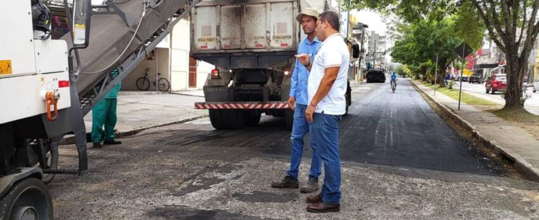 Prefeitura de Itabuna inicia  pavimentação asfáltica da Avenida Ilhéus
