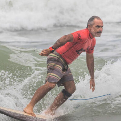 Praia de Itacimirim recebe nesta sexta-feira (23) o Circuito Baiano de Surf
