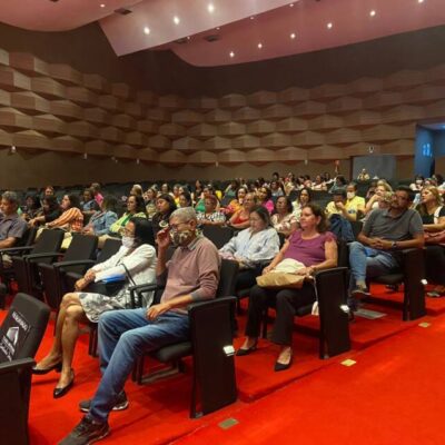 Secretaria Municipal da Educação promove encontro com professores