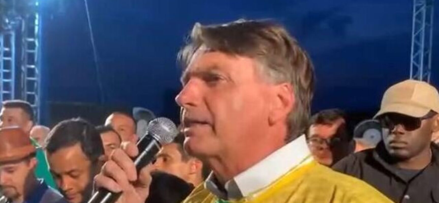 Bolsonaro: não fechei comércio na pandemia para evitar desemprego