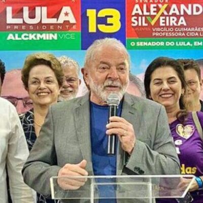 “Brasil precisa voltar a ser um país industrializado”, diz Lula
