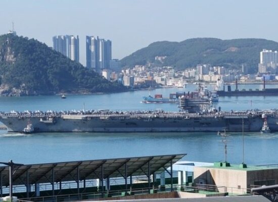 Coreia do Norte dispara míssil balístico no mar do Japão