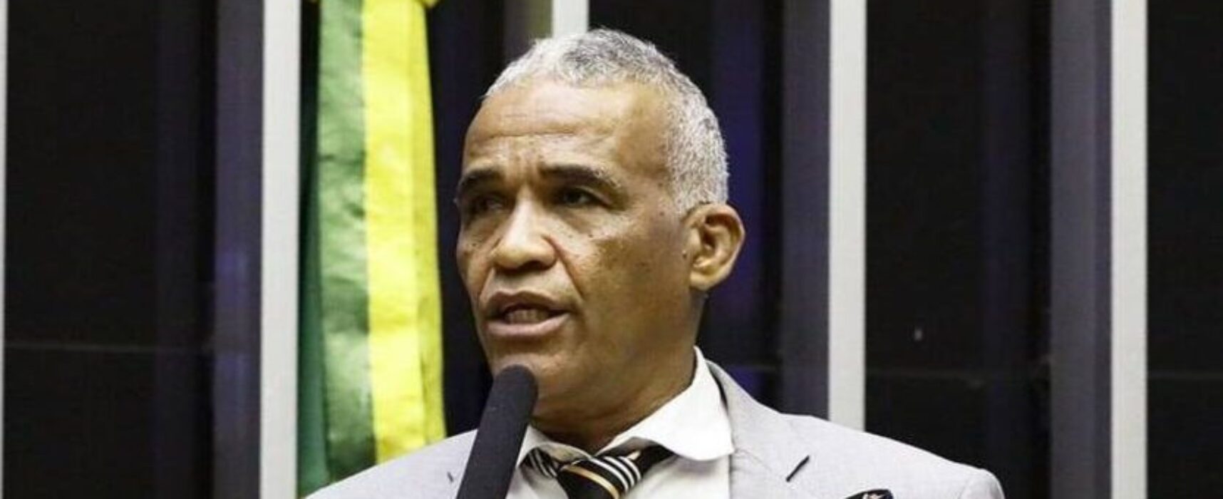 Campeão de votos em 2018, Pastor Isidório desidrata e perde quase 250 mil votos