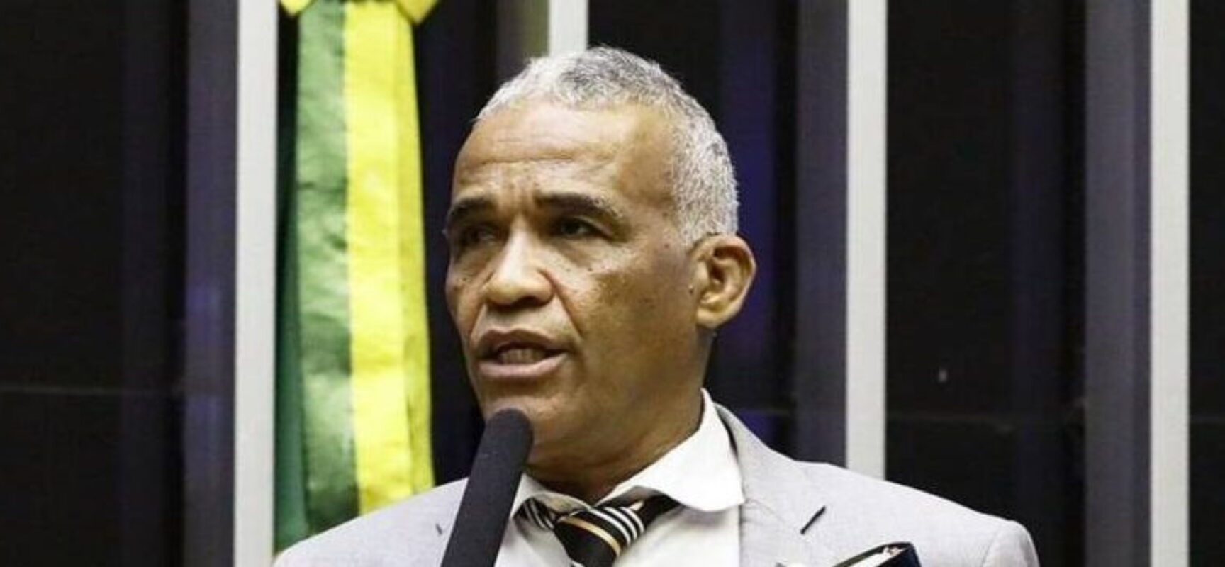 Campeão de votos em 2018, Pastor Isidório desidrata e perde quase 250 mil votos