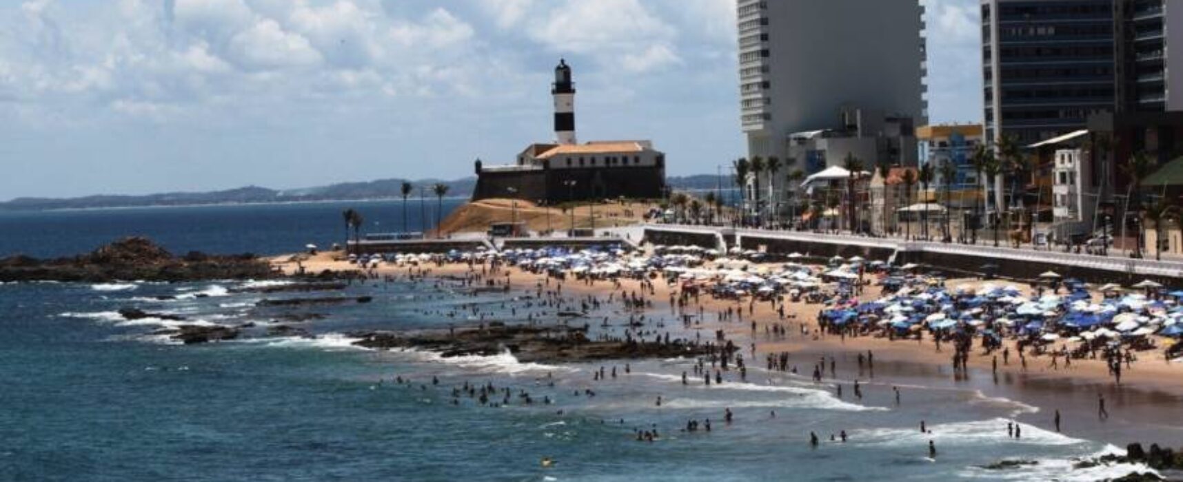 Mais de 718 mil estrangeiros já têm passagens para o verão no Brasil
