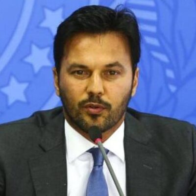 Fábio Faria volta atrás e diz que se arrepende de entrevista sobre rádios