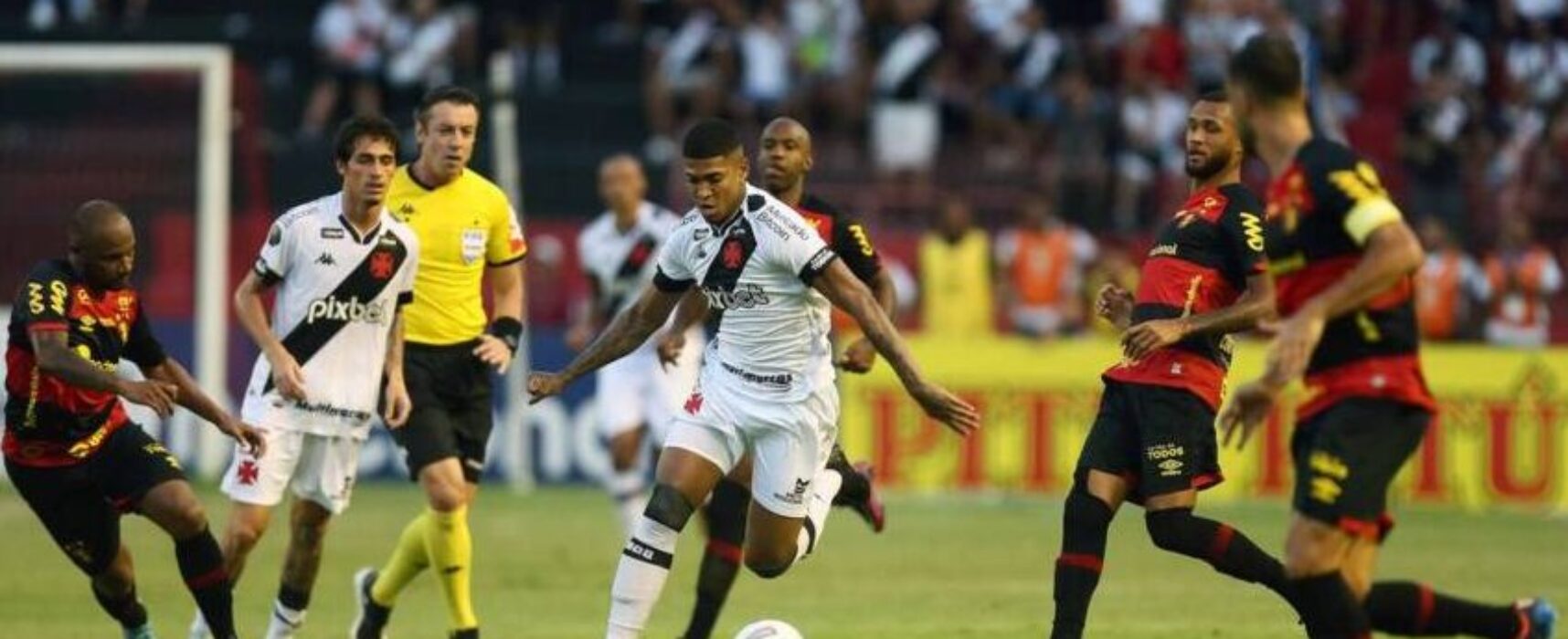 Série B: Sport e Vasco empatam em duelo com invasão de torcedores