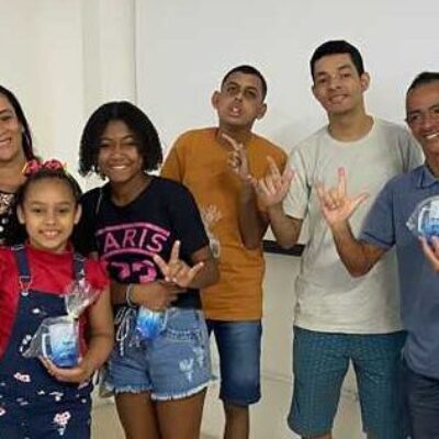 Educação Inclusiva: Prefeitura de Ilhéus oferece ampla rede de apoio aos alunos surdos