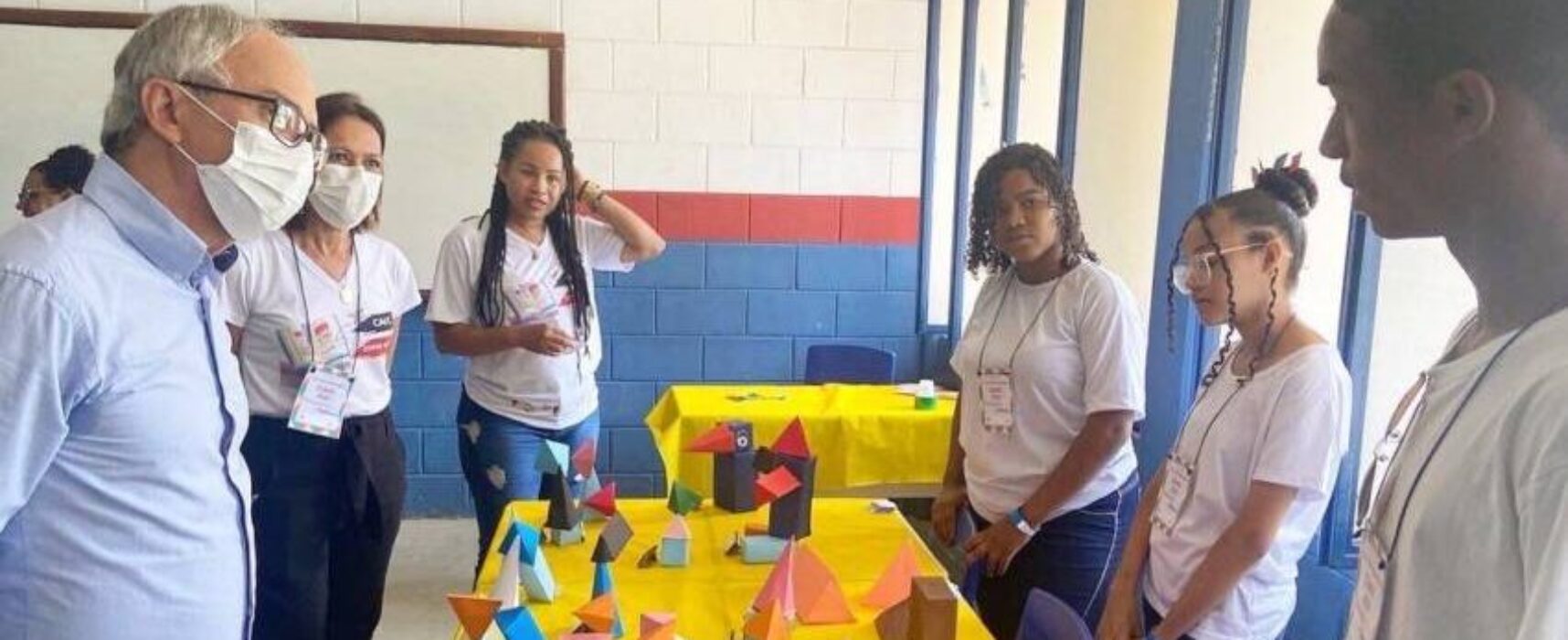 Secretário da Educação prestigia Sarau do Dia do Poeta promovido pela FICC