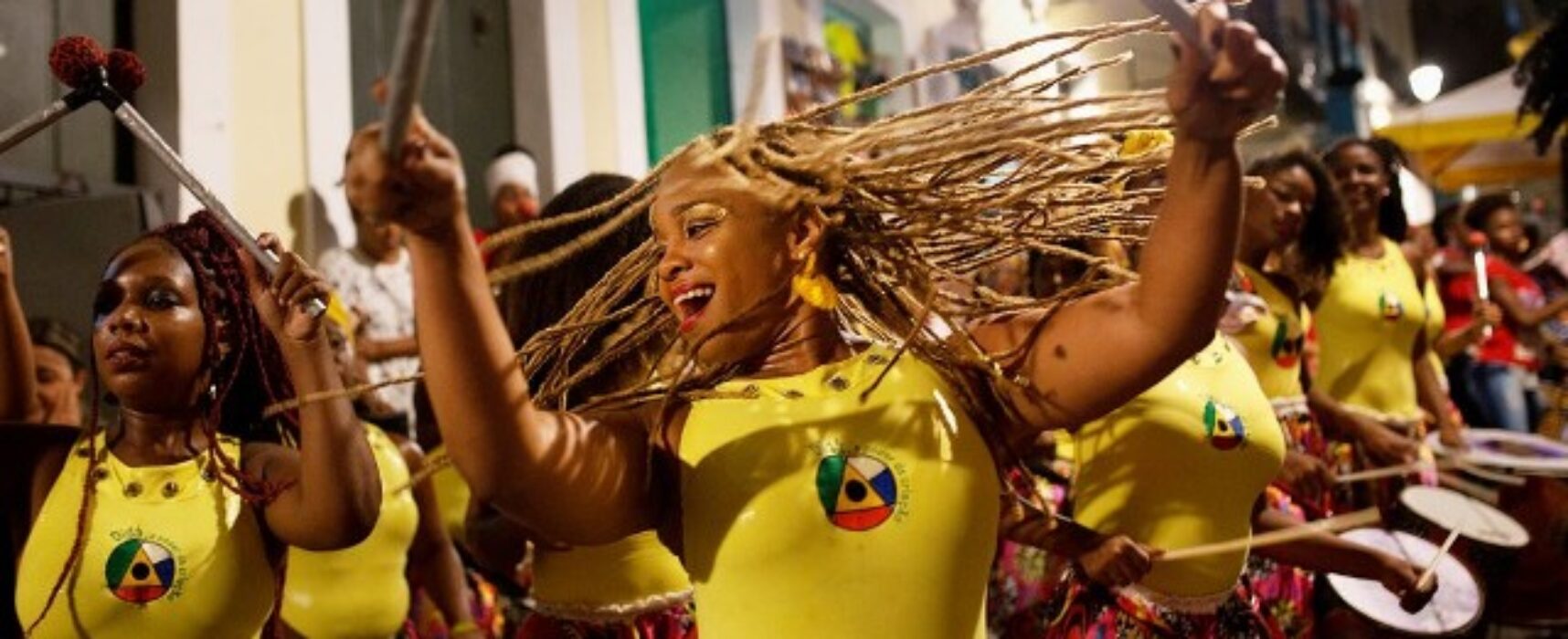 Prefeito Augusto Castro sanciona Lei que torna Lavagem do Beco do Fuxico patrimônio histórico e cultural