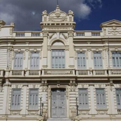 Prefeitura de Feira de Santana anuncia concurso público com 582 vagas
