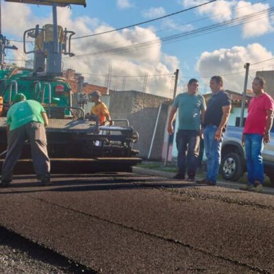 Moradores do Daniel Gomes contentes com a pavimentação da Rua Josefa Soares