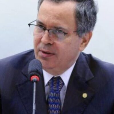 Félix Mendonça apresenta projeto que pune candidatos que faltem a debates no segundo turno