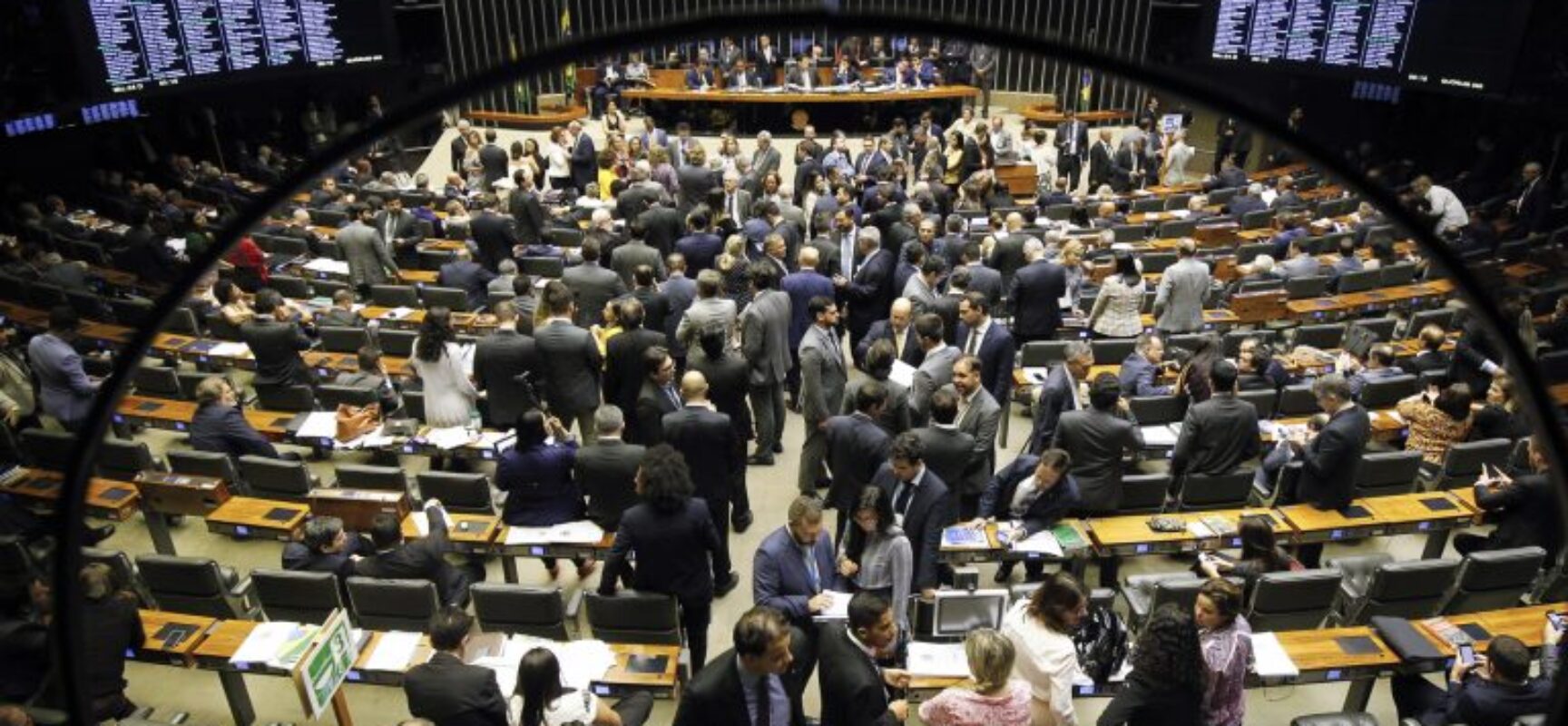 Confira os partidos que mais ganharam e mais perderam deputados nas eleições
