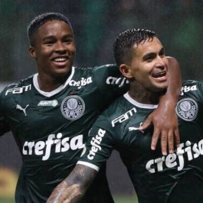 Palmeiras celebra título Brasileiro com goleada sobre o Fortaleza
