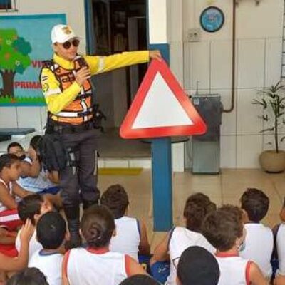 Agente de trânsito de Ilhéus recebe prêmio por atuação de destaque no município