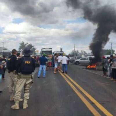 Rodovias baianas registraram 10 pontos de bloqueio