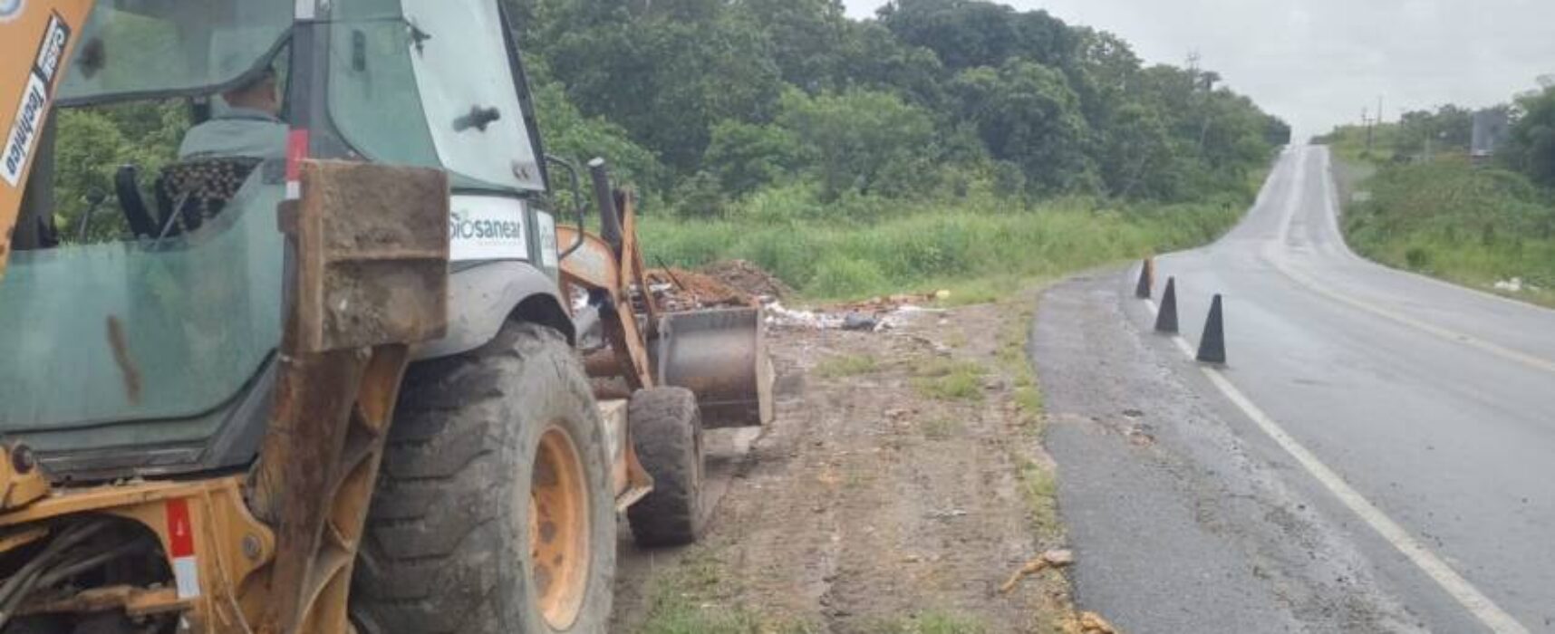 Prefeitura retira 60 toneladas de entulho semi-anel rodoviário de Itabuna em apenas um dia
