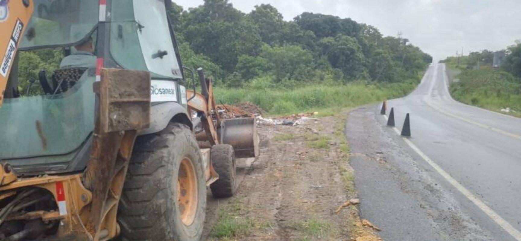 Prefeitura retira 60 toneladas de entulho semi-anel rodoviário de Itabuna em apenas um dia
